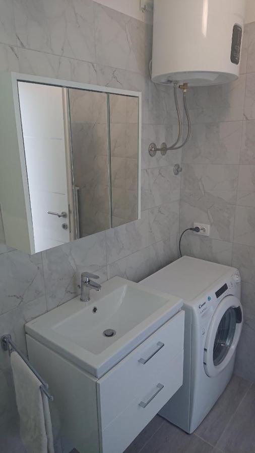 Amama Appartement Brodarica  Buitenkant foto