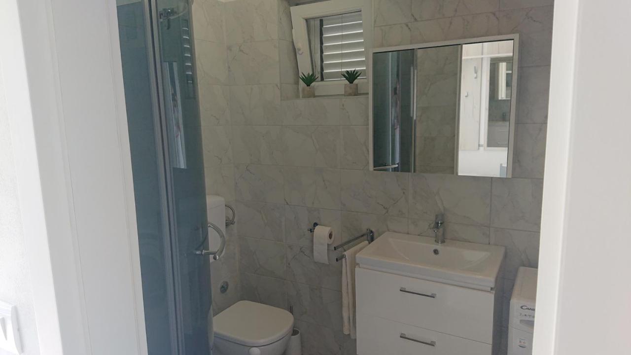 Amama Appartement Brodarica  Buitenkant foto